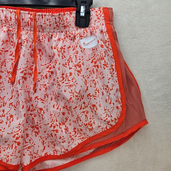 NIKE WOMEN'S LARGE DRI FIT RUNNING ACTIVE SHORTS DM7741-610 ORANGE WHITE - Picture 2 of 9